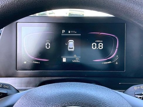 Used 2024 Kia Sportage LX image 12