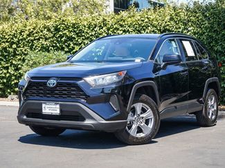 Used 2022 Toyota RAV4 LE AWD/4WD video 1