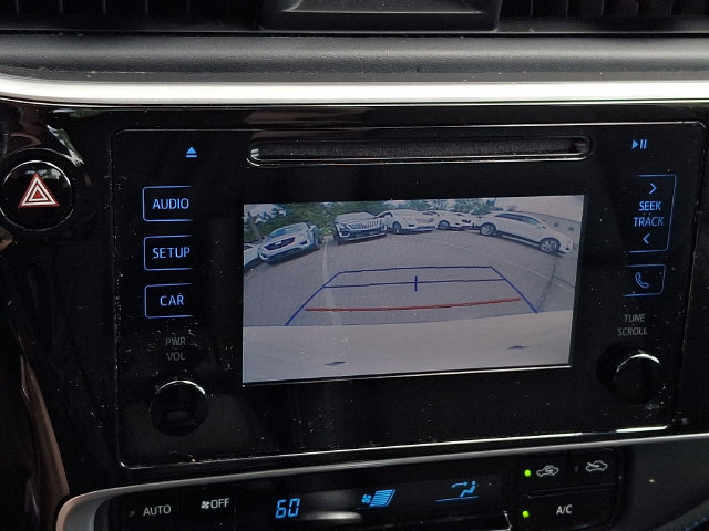 Used 2018 Toyota Corolla SE FWD image 17