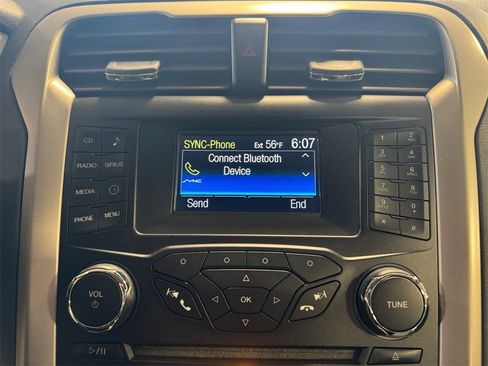 Used 2014 Ford Fusion SE w/ Equipment Group 202A image 19