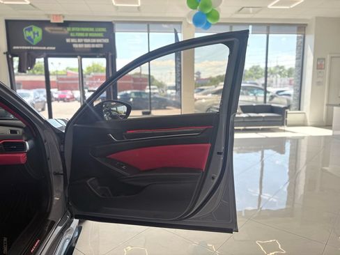 Used 2022 Honda Accord Sport image 36