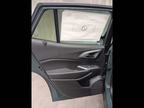 New 2026 Chevrolet Trax LT w/ Sunroof Package image 13