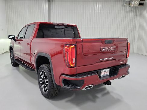 Used 2021 GMC Sierra 1500 AT4 w/ Technology Package AWD/4WD image 6