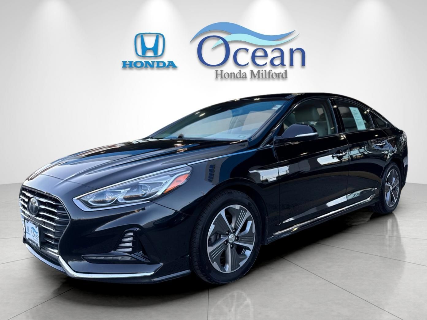 Used 2019 Hyundai Sonata Limited w/ Ultimate Package 02 FWD image 7