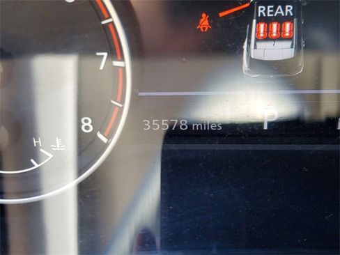 Used 2023 Nissan Rogue SV image 20