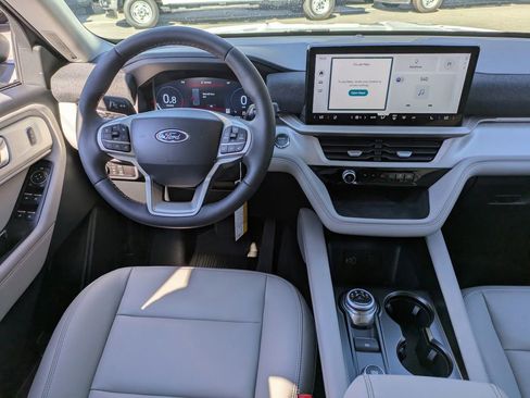 New 2026 Ford Explorer Active w/ Active Comfort Package image 19