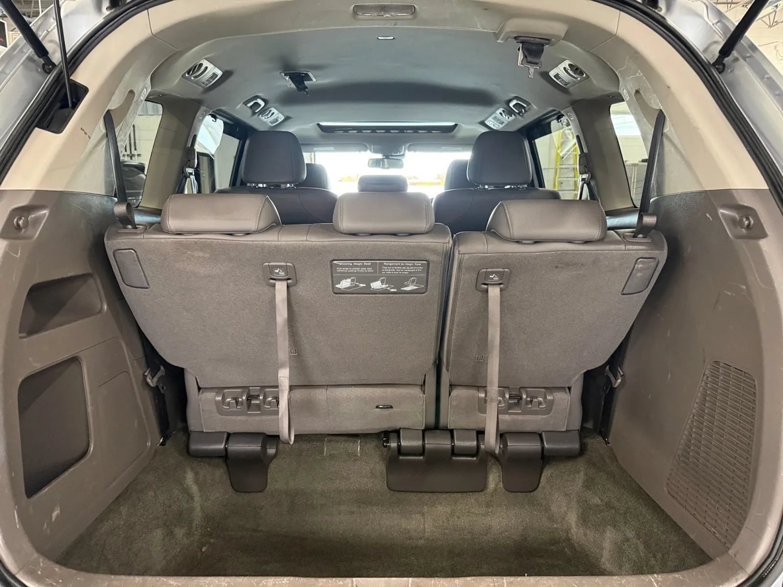 Used 2017 Honda Odyssey EX-L image 19