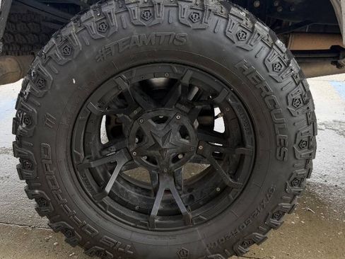 Used 2017 Ford F250 XLT w/ XLT Premium Package image 38