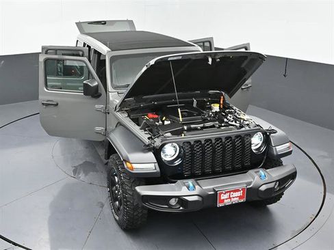 Used 2023 Jeep Wrangler Unlimited w/ Sun & Screen Package AWD/4WD image 46