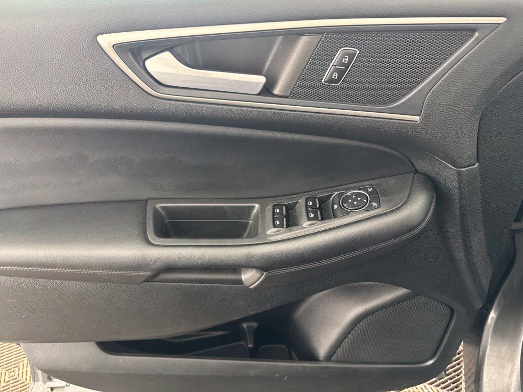 Used 2023 Ford Edge SEL AWD/4WD image 20