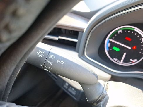 Used 2022 Toyota Avalon XLE image 22