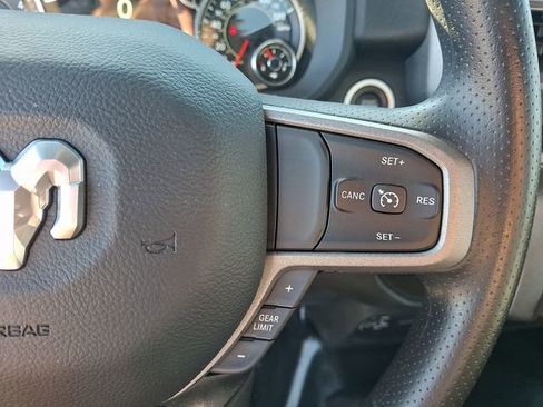 Used 2024 RAM 2500 Tradesman w/ Chrome Appearance Group image 21