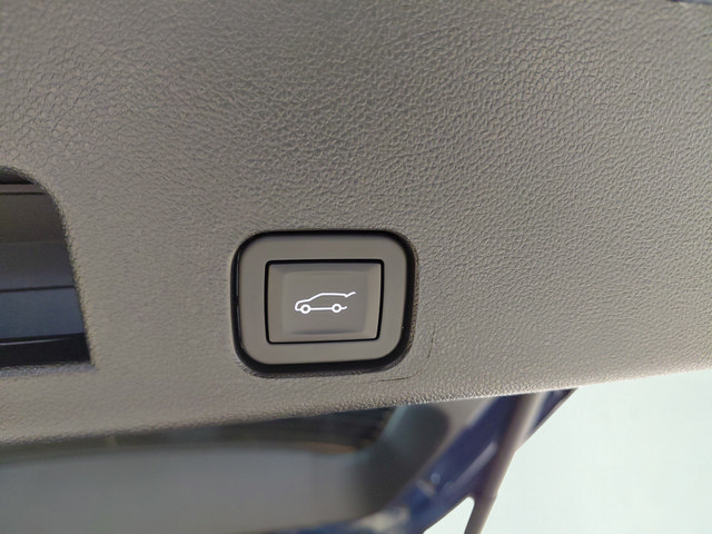 Used 2025 Buick Enclave Preferred FWD image 18