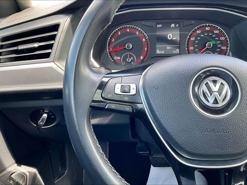Used 2021 Volkswagen Jetta SE FWD image 21
