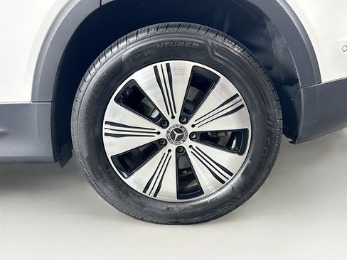 Used 2024 Mercedes-Benz EQB 250+ image 11
