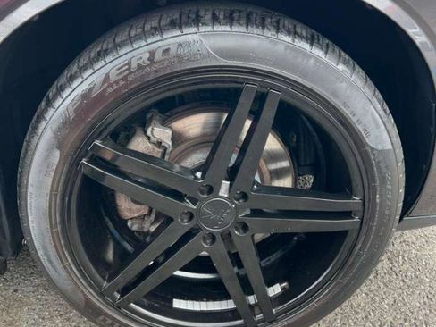 Used 2017 Dodge Challenger R/T RWD image 14
