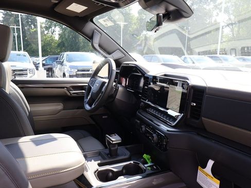 New 2026 Chevrolet Silverado 1500 ZR2 w/ LPO, Dark Essentials Package AWD/4WD image 44