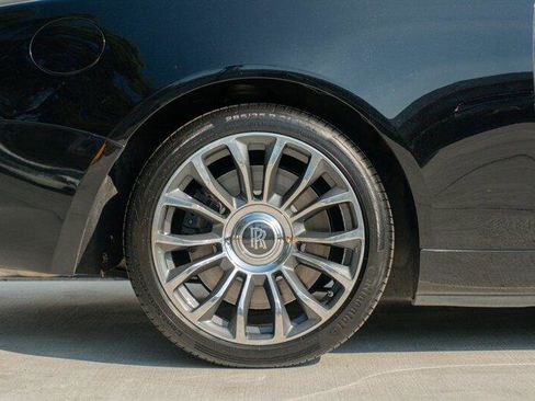 Used 2018 Rolls-Royce Dawn image 36