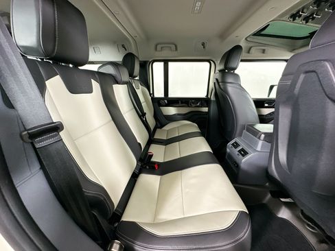 Used 2024 INEOS Grenadier Station Wagon AWD/4WD image 46