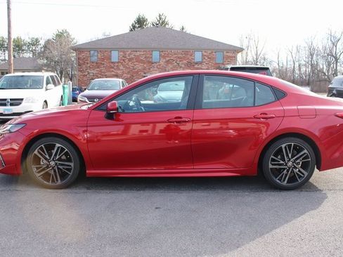 Used 2025 Toyota Camry XSE image 5