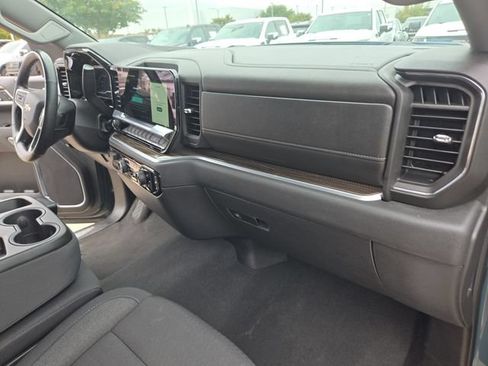 Used 2025 Chevrolet Silverado 1500 LT AWD/4WD image 26