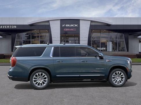 New 2026 GMC Yukon XL Denali w/ Denali Reserve Package AWD/4WD image 5