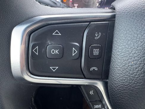 Used 2025 RAM 1500 Laramie image 16