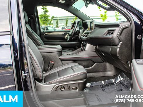 Used 2024 Chevrolet Tahoe RST w/ RST Performance Edition AWD/4WD image 18