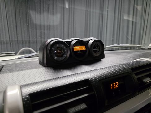 Used 2013 Toyota FJ Cruiser 4WD image 19