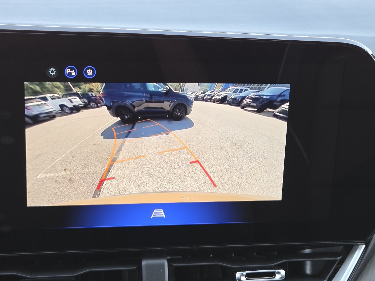 New 2027 Chevrolet Equinox LT w/ Convenience Package II AWD/4WD image 9