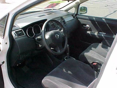 Used 2010 Nissan Versa 1.8 S w/ PWR Plus Pkg image 10