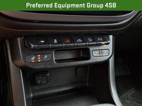 Certified 2022 GMC Canyon AT4 image 13