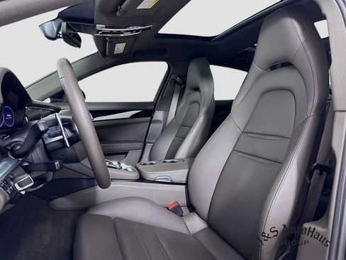 Used 2021 Porsche Panamera 4S image 11