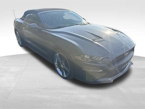 Used 2018 Ford Mustang Premium w/ Equipment Group 201A RWD image 10