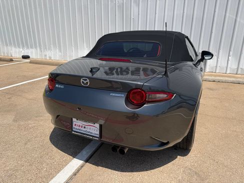 Used 2022 MAZDA MX-5 Miata Grand Touring w/ Weather Package RWD image 6