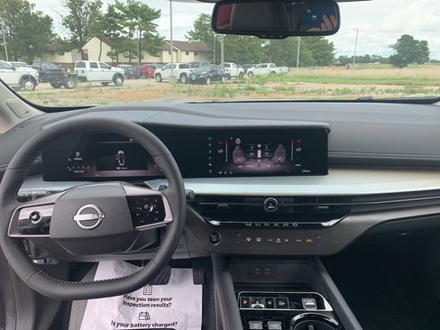 New 2025 Nissan Murano SL image 12