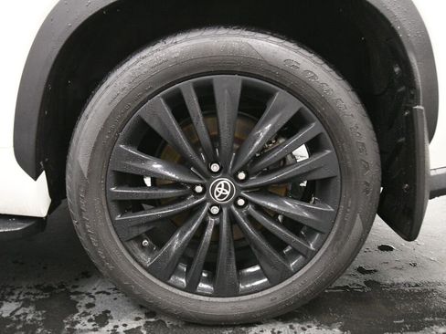 Used 2021 Toyota Highlander Platinum image 37