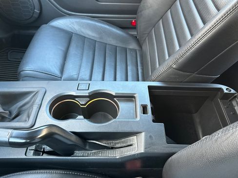 Used 2008 Ford Mustang GT Premium image 30