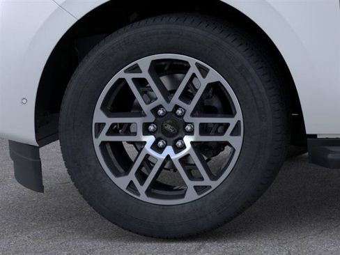 New 2025 Ford Expedition Active image 20