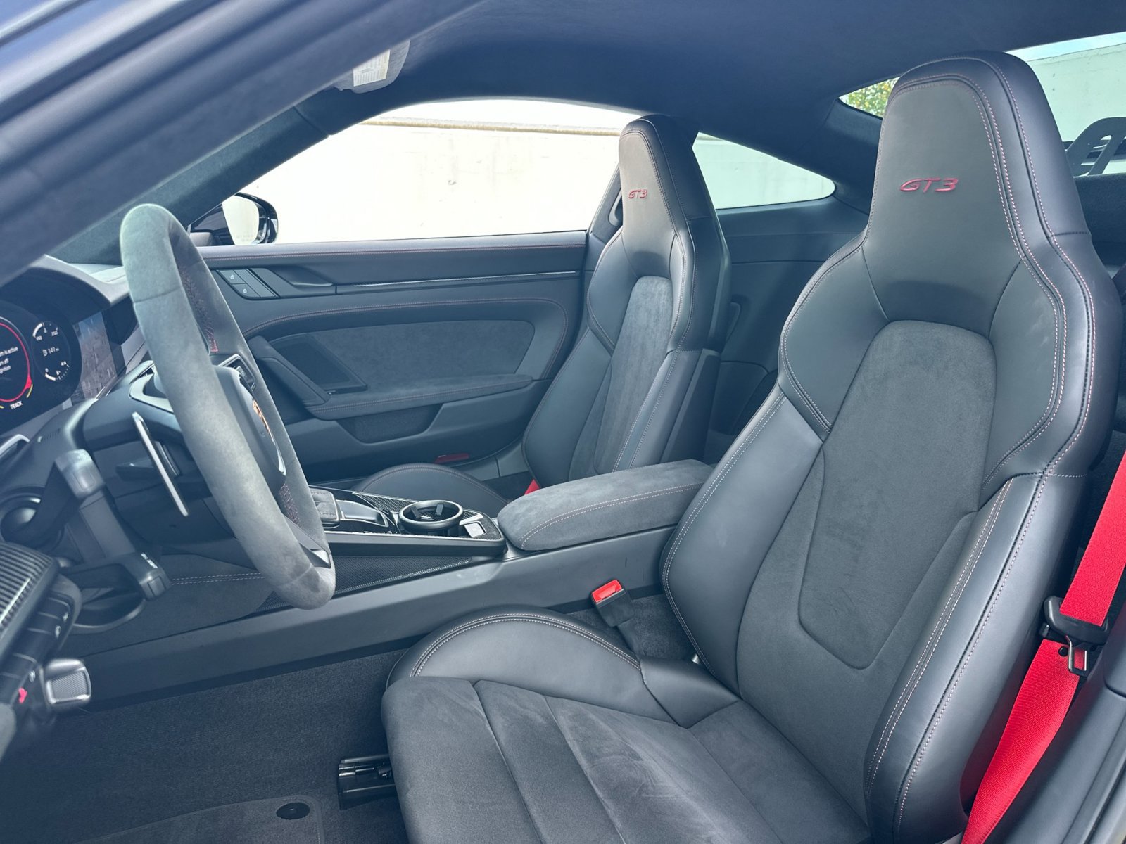 Certified 2023 Porsche 911 GT3 RWD image 6