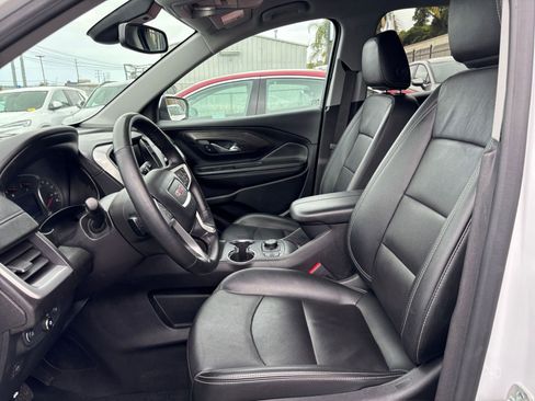 Used 2024 GMC Terrain SLT AWD/4WD image 29