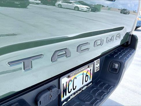 Used 2021 Toyota Tacoma SR AWD/4WD image 34