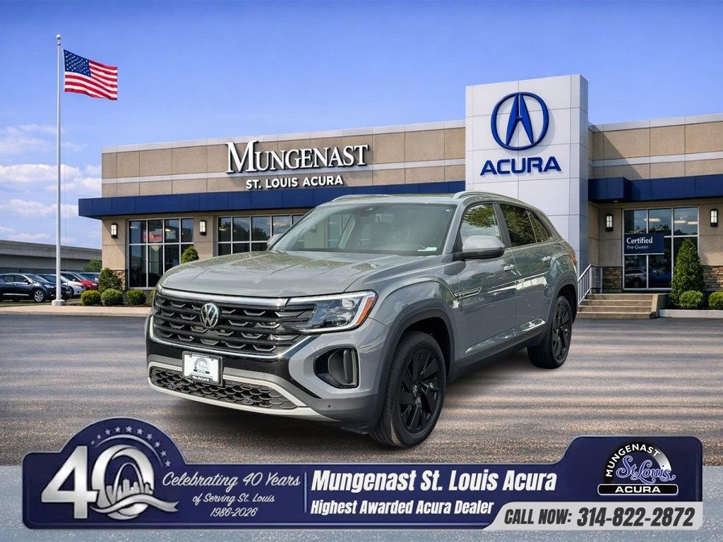 Used 2025 Volkswagen Atlas Cross Sport SE FWD image 1