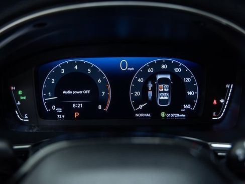 Used 2024 Honda Civic Sport Touring image 2