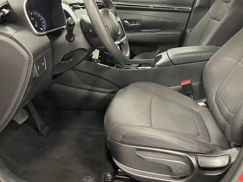 Certified 2023 Hyundai Tucson SE image 11