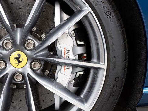 Certified 2021 Ferrari 812 GTS image 19