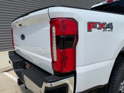 New 2026 Ford F250 Lariat w/ Lariat Premium Package AWD/4WD image 9