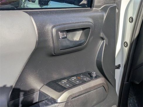 Used 2019 Toyota Tacoma SR5 image 10