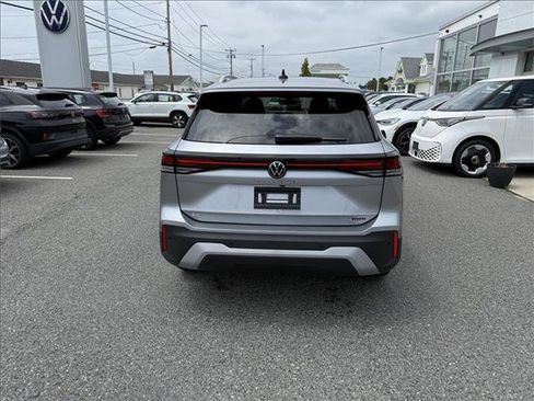 New 2025 Volkswagen Tiguan SE AWD/4WD image 5