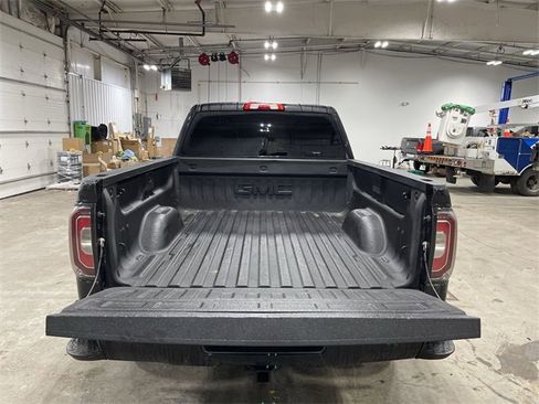 Used 2016 GMC Sierra 1500 SLE image 23